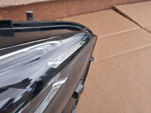 Laden Sie das Bild in den Galerie-Viewer, Frontscheinwerfer Mercedes-Benz Cla X118 C118 A1189063100 LED Links Headlight SCH3738910843gb