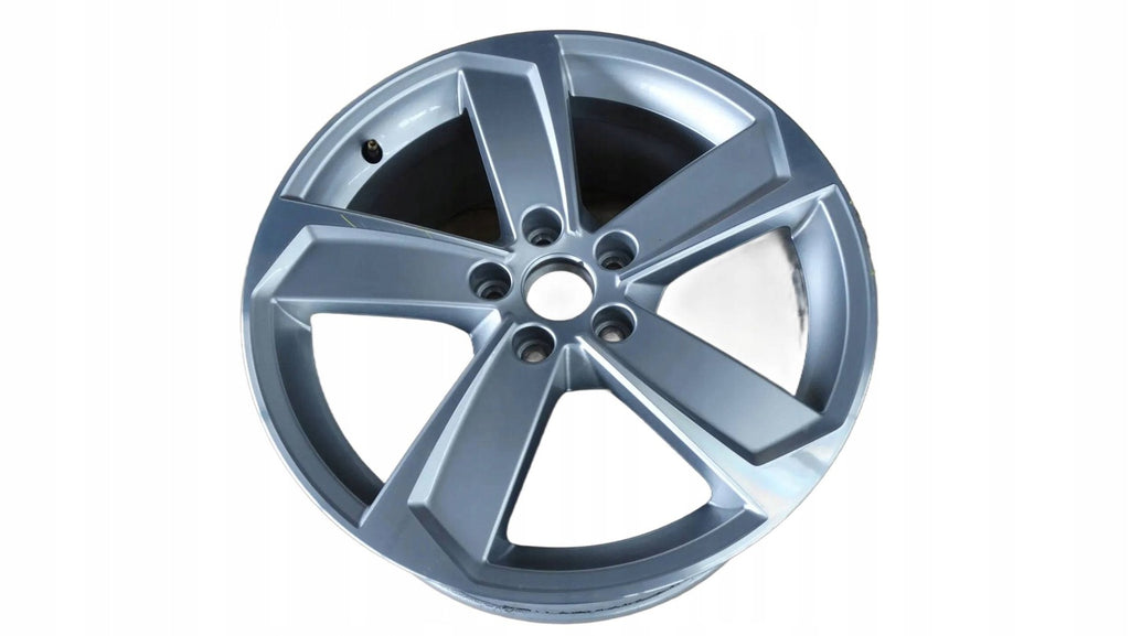 1x Alufelge 18 Zoll 8V0601025DF Audi A3 Rim Wheel