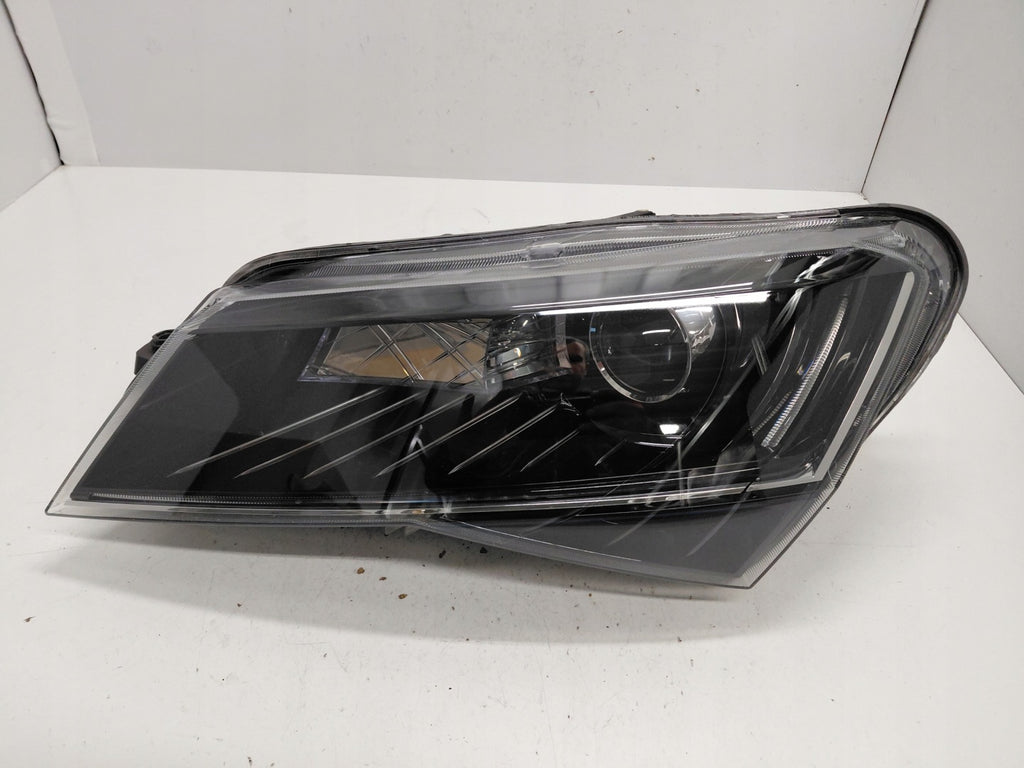 Frontscheinwerfer Skoda Superb III 3V1941015 Links Scheinwerfer Headlight SCH3843377509tk