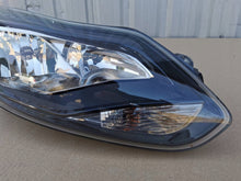 Load image into Gallery viewer, Frontscheinwerfer Ford Focus III BM5113W029C Rechts Scheinwerfer Headlight SCH1091569950nm