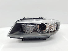 Load image into Gallery viewer, Frontscheinwerfer BMW 3 E91 E90 7240263 Xenon Ein Stück (Rechts oder Links) SCH1376413695wi