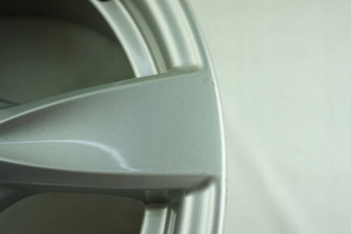 1x Alufelge 17 Zoll 6.5" 5x120 47ET Glanz Silber 6795561 BMW 1 E81 E87 Rim Wheel FEL3862552840cw