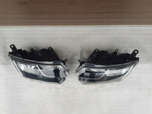 Laden Sie das Bild in den Galerie-Viewer, Frontscheinwerfer Dacia Duster 260101133R 260609367R Ein Satz Headlight SCH2512905803ir