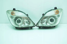 Load image into Gallery viewer, Frontscheinwerfer Mercedes-Benz Sprinter A9068201061 Xenon Rechts oder Links SCH3108095545fs