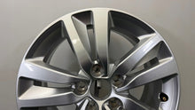 Laden Sie das Bild in den Galerie-Viewer, 1x Alufelge 16 Zoll 7.0" 5x108 44ET Glanz Silber 9677989577 Peugeot Ii Rim Wheel FEL7635224075qy
