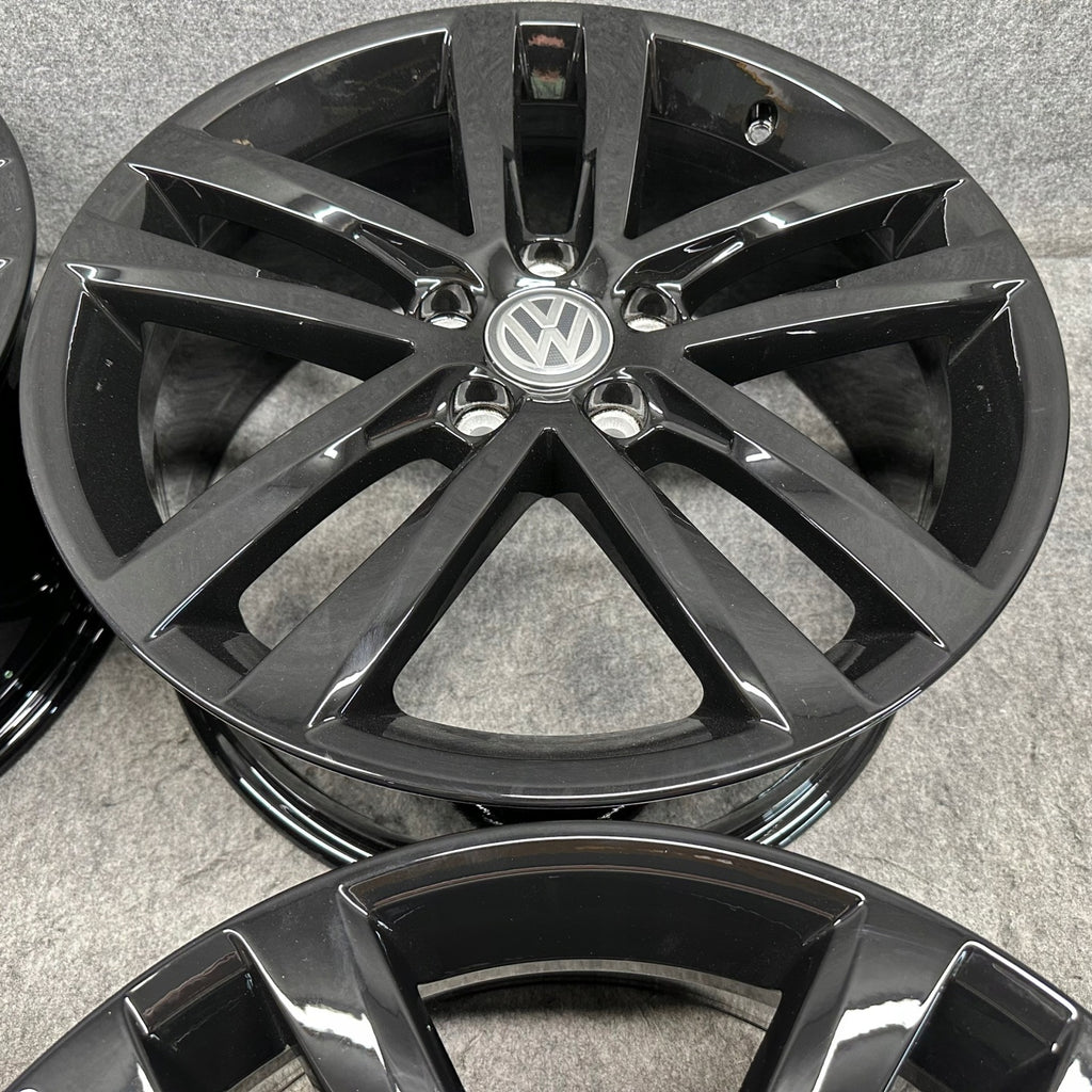 4x Alufelge 18 Zoll 7.5" 5x112 51ET Glanz Schwarz 5G0601025AF VW Golf Vii FEL3964717910mj
