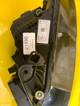 Laden Sie das Bild in den Galerie-Viewer, Frontscheinwerfer Polestar P31698070 LED Ein Stück (Rechts oder Links) Headlight