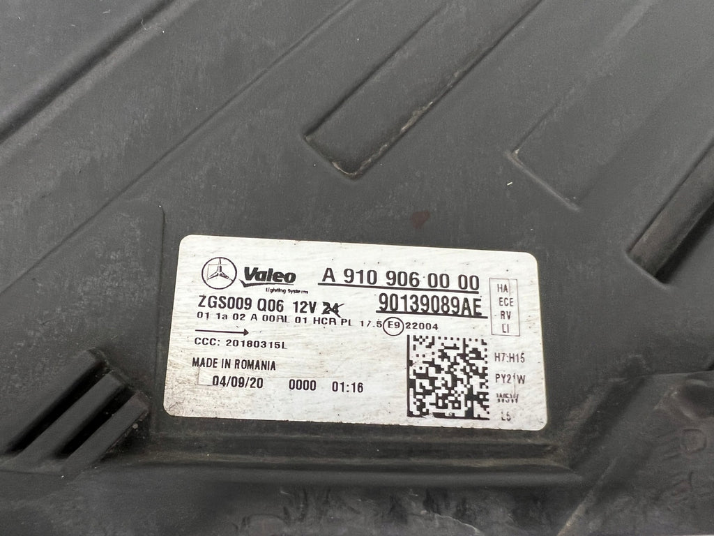 Frontscheinwerfer Mercedes-Benz Sprinter A9109060000 Links Headlight