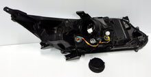 Laden Sie das Bild in den Galerie-Viewer, Frontscheinwerfer Mitsubishi Eclipse Cross 8301D183 LED Links Headlight