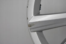 Load image into Gallery viewer, 1x Alufelge 15 Zoll 5.0" 4x100 33ET Glanz Silber 1S0601025BP Vw Rim Wheel FEL6986389090hz