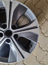 Load image into Gallery viewer, 1x Alufelge 17 Zoll 6.5&quot; 5x114.3 45ET Glanz Graphit N86701 Mg Pulsar Rim Wheel