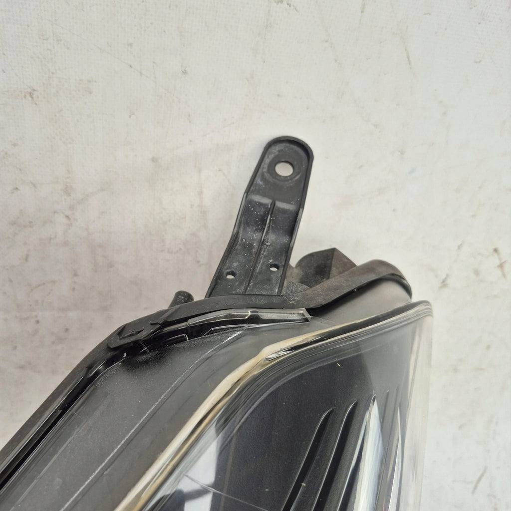 Frontscheinwerfer Toyota Yaris Ein Stück (Rechts oder Links) Headlight SCH9247899120up