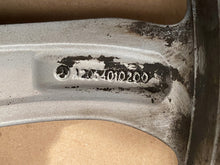 Laden Sie das Bild in den Galerie-Viewer, 1x Alufelge 17 Zoll 7.0" 5x112 48,5ET A2054010200 Mercedes-Benz W205 Rim Wheel FEL3067975100gq