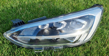 Laden Sie das Bild in den Galerie-Viewer, Frontscheinwerfer Ford Focus JX7B-13E015-AE LED Links Scheinwerfer Headlight