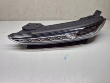 Laden Sie das Bild in den Galerie-Viewer, Frontscheinwerfer Hyundai Kona 92207J92BSP Links Scheinwerfer Headlight SCH6667544404ux