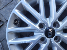Load image into Gallery viewer, 1x Alufelge 15 Zoll 6.0" 4x100 Kia Rio Iv Rim Wheel FEL1170884976cc
