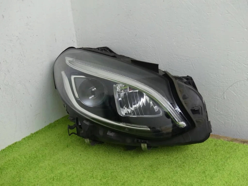 Frontscheinwerfer Mercedes-Benz W246 A2469065401 Full LED Rechts Headlight