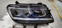 Laden Sie das Bild in den Galerie-Viewer, Frontscheinwerfer VW Tiguan 5NB941036B LED Rechts Scheinwerfer Headlight