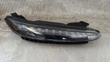 Laden Sie das Bild in den Galerie-Viewer, Frontscheinwerfer Hyundai Kona 92208-J9600 Rechts Scheinwerfer Headlight SCH4846696138ry