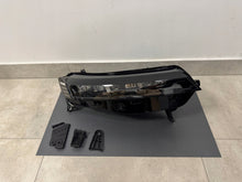 Laden Sie das Bild in den Galerie-Viewer, Frontscheinwerfer Renault Megane E-Tech E Tech 260105086R Full LED Rechts SCH2569430001eq