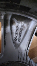 Load image into Gallery viewer, 1x Alufelge 17 Zoll 7.0" 5x112 56ET A6394012402 Mercedes-Benz Viano W639 FEL3752308372iz