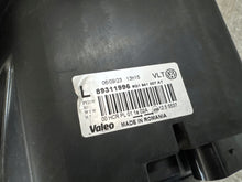 Load image into Gallery viewer, Frontscheinwerfer VW Polo 89311996 Links Scheinwerfer Headlight SCH4405570914ht