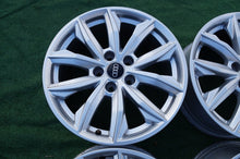 Laden Sie das Bild in den Galerie-Viewer, 4x Alufelge 17 Zoll 7.0" 5x112 34ET Glanz Silber 80A601025J Audi Q5 Rim Wheel FEL9204400720wm