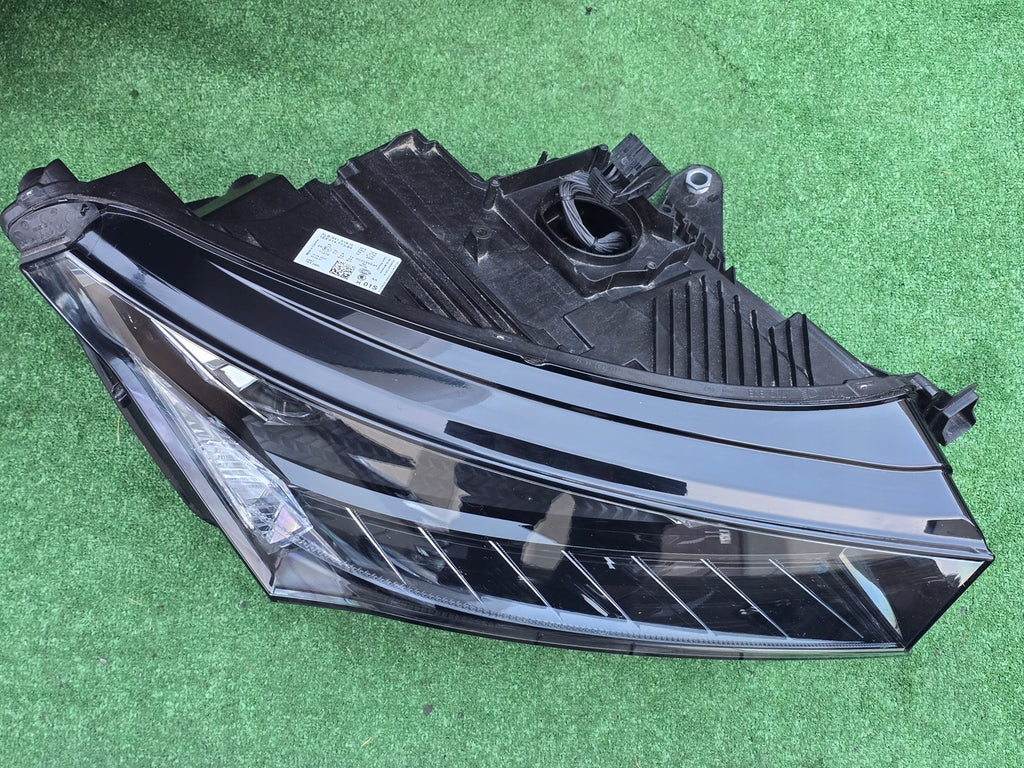Frontscheinwerfer Skoda Enyaq 5LB941016H Rechts Scheinwerfer Headlight SCH3421894413qj