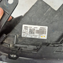 Laden Sie das Bild in den Galerie-Viewer, Frontscheinwerfer Dacia Duster 260602287R Full LED Ein Stück (Rechts oder Links)