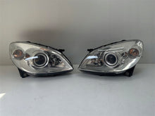 Load image into Gallery viewer, Frontscheinwerfer Mercedes-Benz W245 A1698206861 Xenon Rechts oder Links