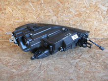 Laden Sie das Bild in den Galerie-Viewer, Frontscheinwerfer Skoda Superb 3P1941015A LED Links Scheinwerfer Headlight SCH9137103543yy