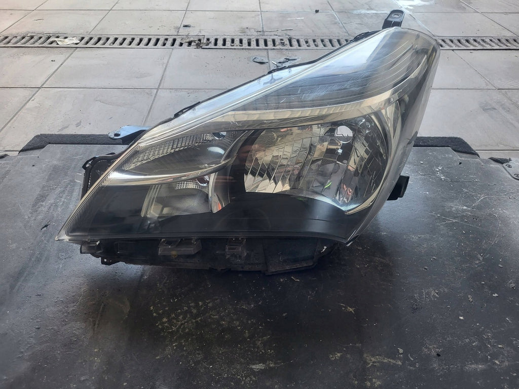 Frontscheinwerfer Toyota Yaris Links Scheinwerfer Headlight