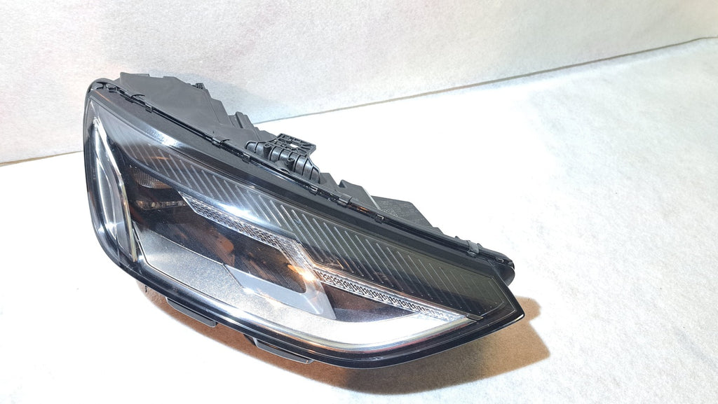 Frontscheinwerfer Audi A4 B9 8W0941012 LED Rechts Scheinwerfer Headlight