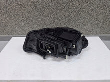Laden Sie das Bild in den Galerie-Viewer, Frontscheinwerfer Mercedes-Benz W177 A1779063705 Links Scheinwerfer Headlight SCH1430416352hz