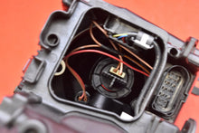 Laden Sie das Bild in den Galerie-Viewer, Frontscheinwerfer Audi A8 -1050776- Links Scheinwerfer Headlight SCH5333945203mr