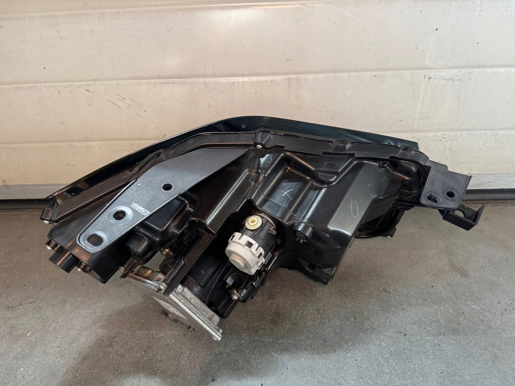 Frontscheinwerfer Mazda Cx-30 Cx30 DGJ1-51040 LED Ein Stück (Rechts oder Links)