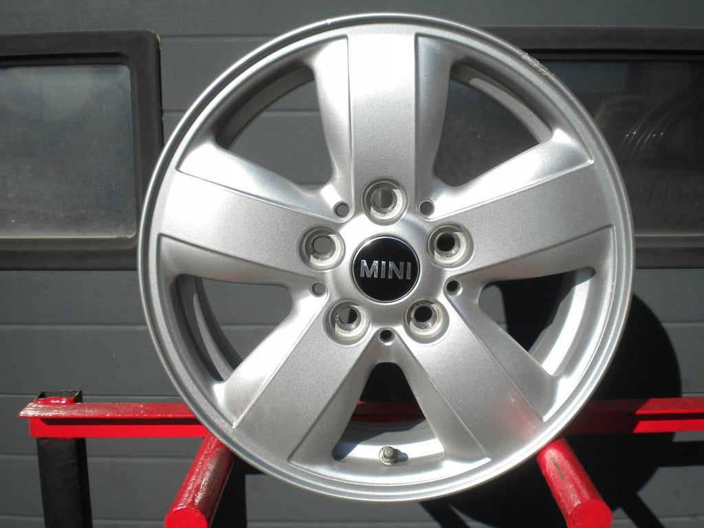 4x Alufelge 15 Zoll 5.5" 5x112 46ET Glanz Silber 6855101 Mini F56 F55 Rim Wheel