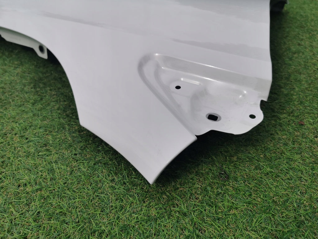 Kotflügel Mercedes-Benz W247 X247 A2478811000 Vorne Rechts Schwarz