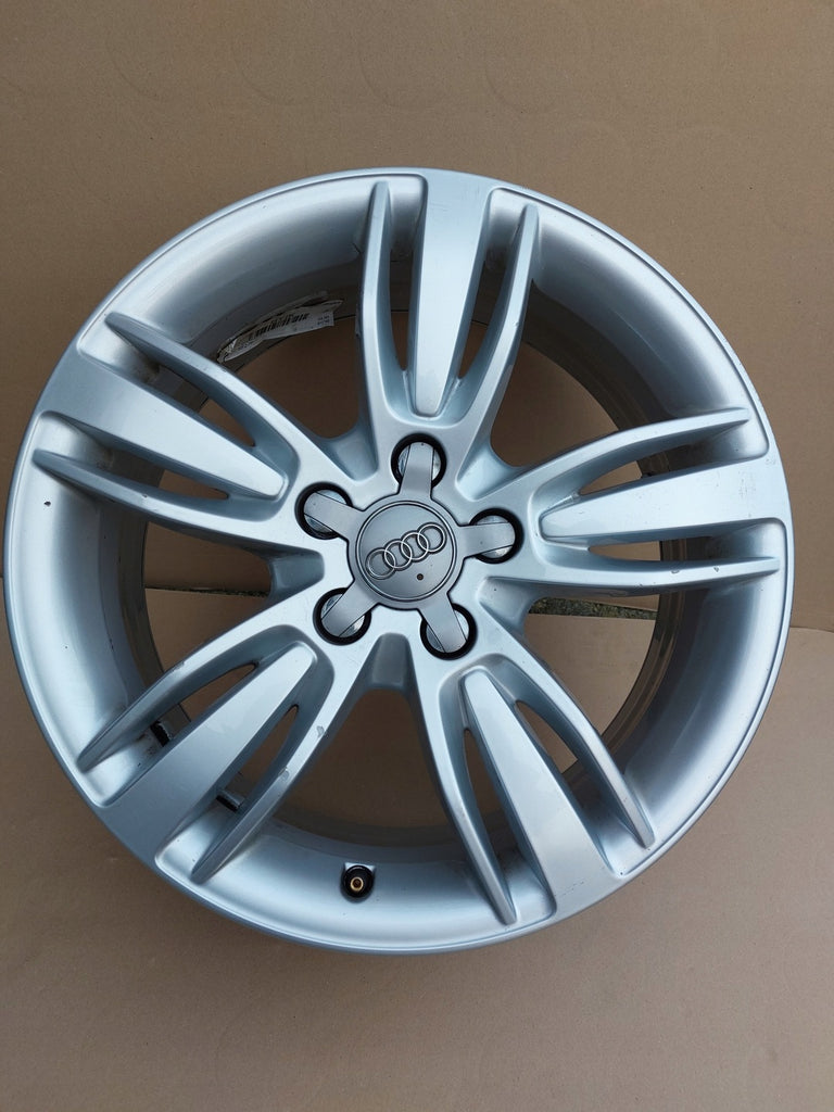 1x Alufelge 17 Zoll 6.5" 5x112 33ET Glanz Silber 8U0601025 Audi Q3 Rim Wheel