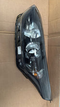 Load image into Gallery viewer, Frontscheinwerfer Kia Ceed J7921110100 Links Scheinwerfer Headlight SCH5379552973fy
