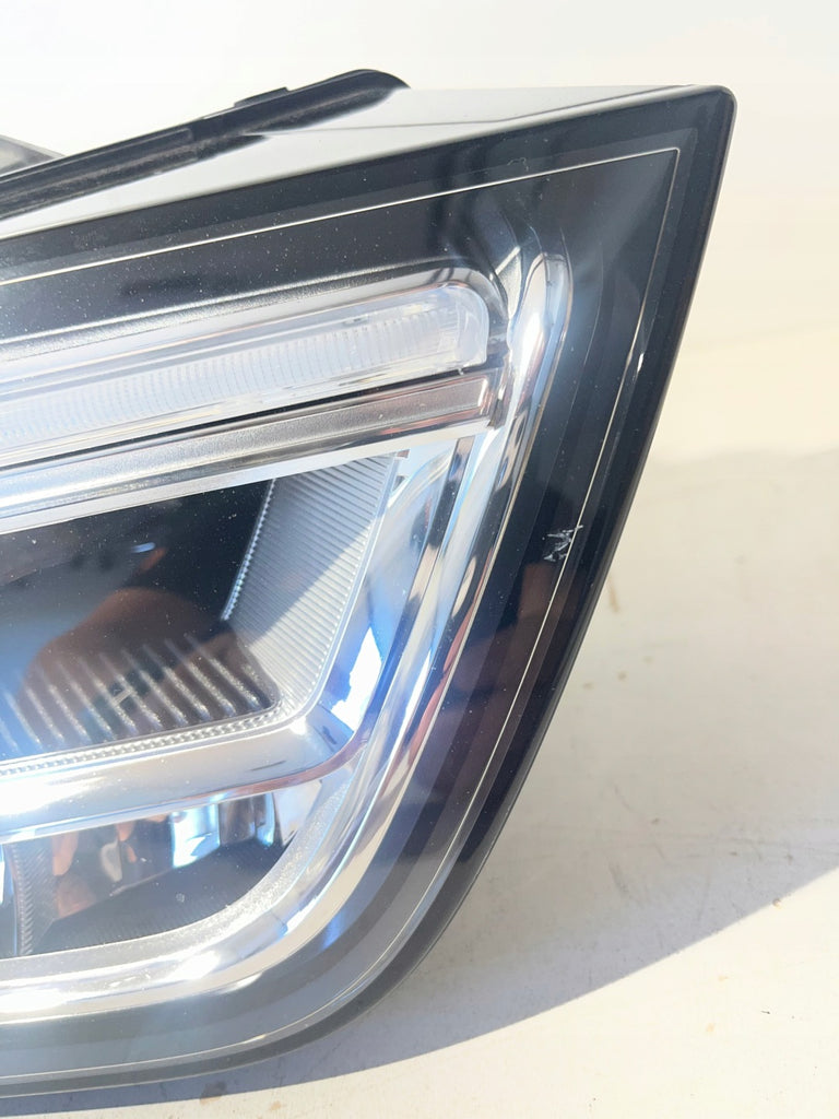 Frontscheinwerfer Audi Q3 840941034 LED Rechts Scheinwerfer Headlight SCH7519591912tn