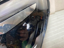 Laden Sie das Bild in den Galerie-Viewer, Frontscheinwerfer Opel Corsa F 39162653 Full LED Links Scheinwerfer Headlight SCH6417282641ik