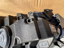 Laden Sie das Bild in den Galerie-Viewer, Frontscheinwerfer Ford Galaxy 90074996 EM2B-13W030-AJ Links Headlight SCH7204085829pk