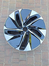 Laden Sie das Bild in den Galerie-Viewer, 1x Alufelge 19 Zoll 8.0" 5x112 45ET Glanz Schwarz 11A601025 VW Id.4 Rim Wheel FEL2530055828wm