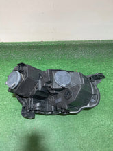 Laden Sie das Bild in den Galerie-Viewer, Frontscheinwerfer Peugeot Partner Rifter 90146217 Links Scheinwerfer Headlight SCH5906249953td