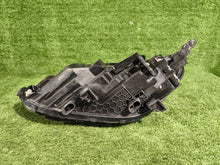 Laden Sie das Bild in den Galerie-Viewer, Frontscheinwerfer Hyundai I30 III 92102G4100 Rechts Scheinwerfer Headlight SCH7700626406tm