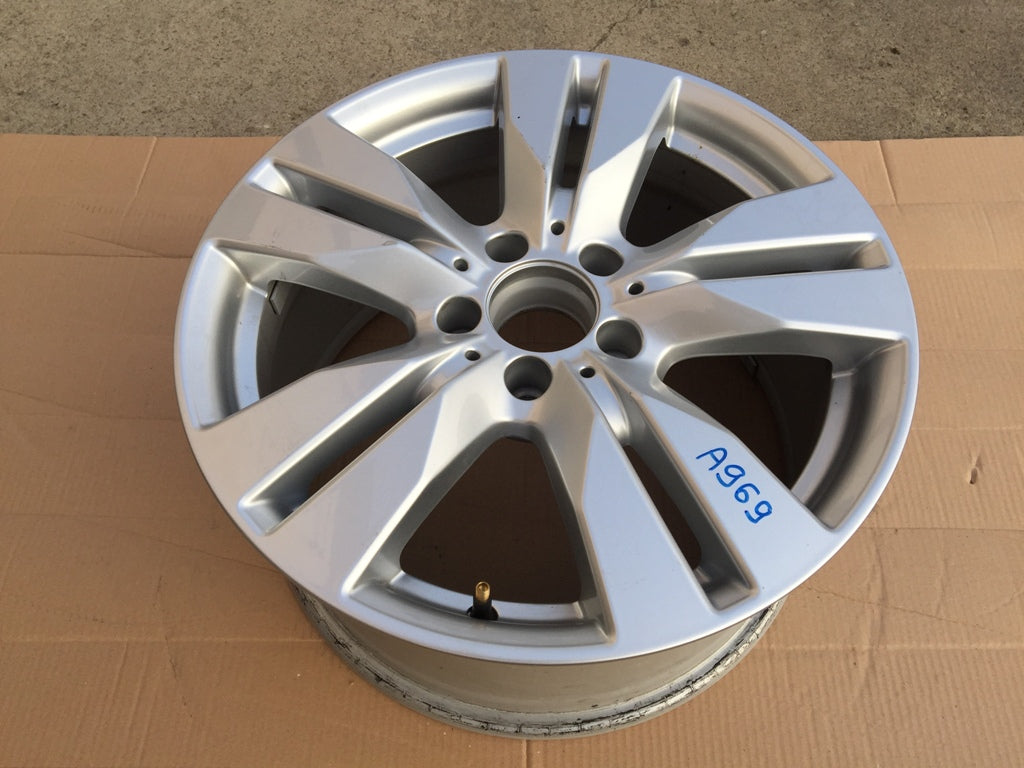 1x Alufelge 17 Zoll 8.5" 5x112 49ET A2074010200 Mercedes-Benz Coupe Rim Wheel