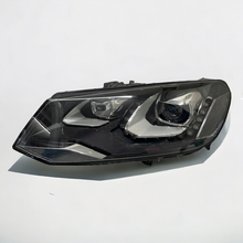 Laden Sie das Bild in den Galerie-Viewer, Frontscheinwerfer VW Touareg Xenon Links Scheinwerfer Headlight