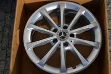 Load image into Gallery viewer, 1x Alufelge 17 Zoll 6.5&quot; 5x112 44ET A1774010300 Mercedes-Benz W177 Rim Wheel