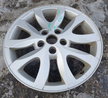 Load image into Gallery viewer, 1x Alufelge 17 Zoll 7.0" 5x114.3 47ET 8200589047 Renault Laguna Iii Rim Wheel FEL8329221875zi